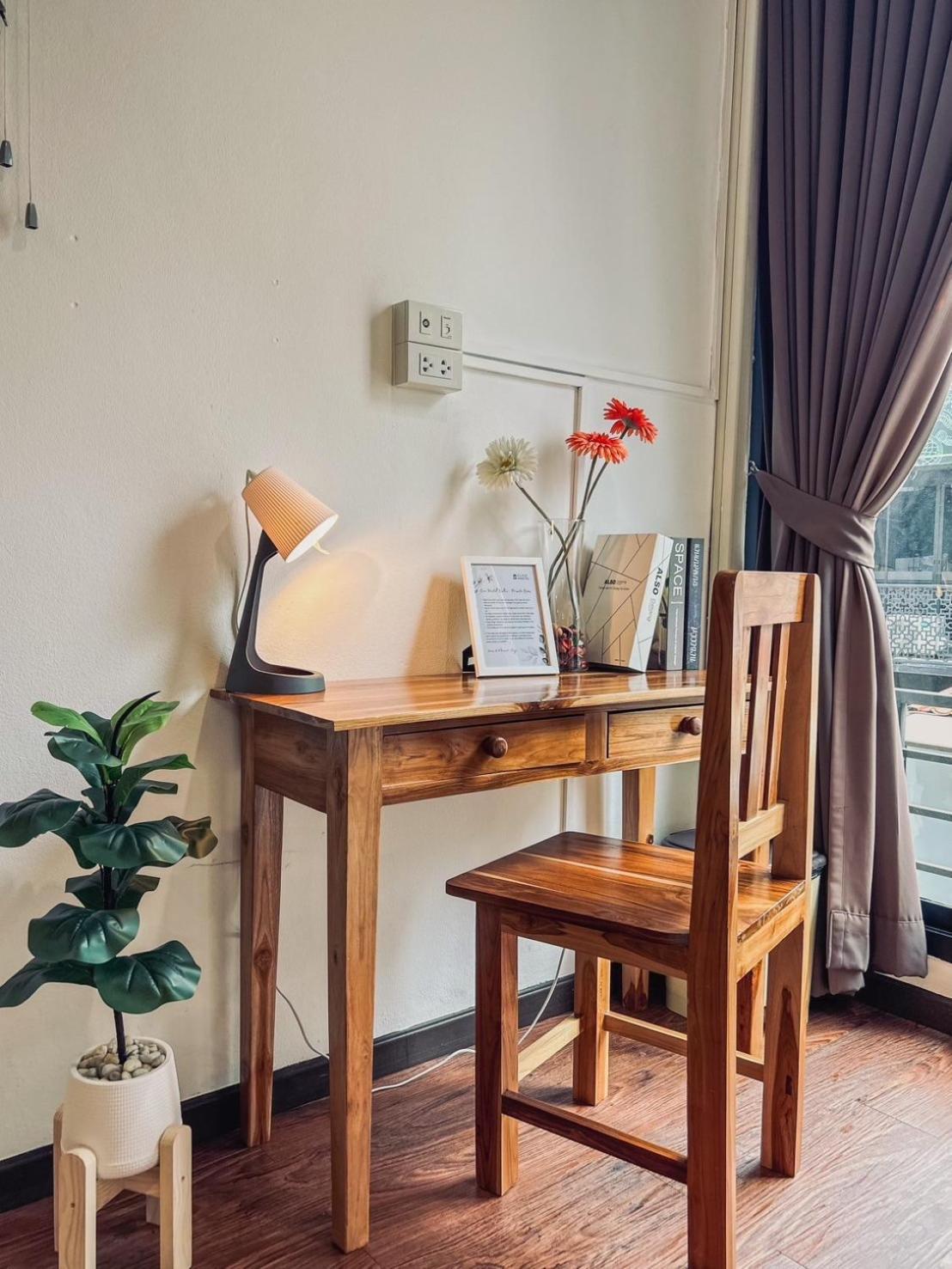 Click Hostel Bangkok Exterior photo
