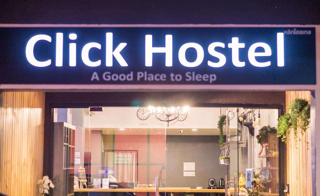 Click Hostel Bangkok Exterior photo
